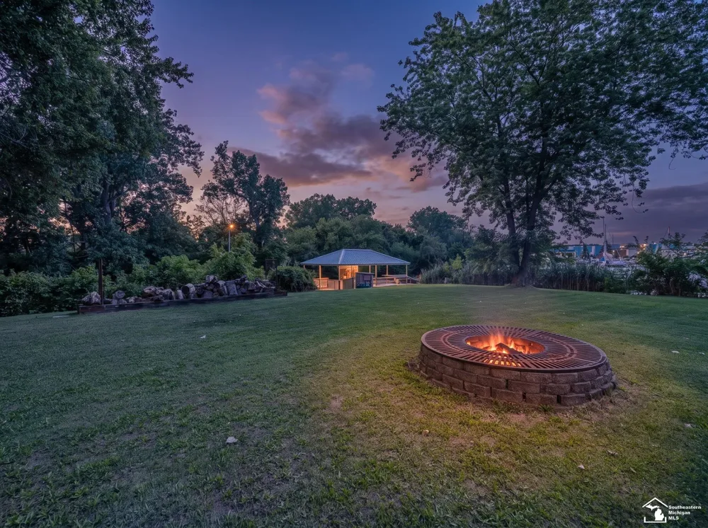 14060 Laplaisance Road Monroe Charter Township, MI 48161