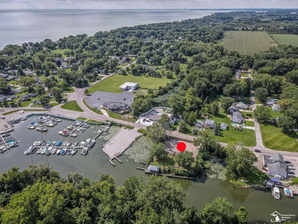 14060 Laplaisance Road Monroe Charter Township, MI 48161