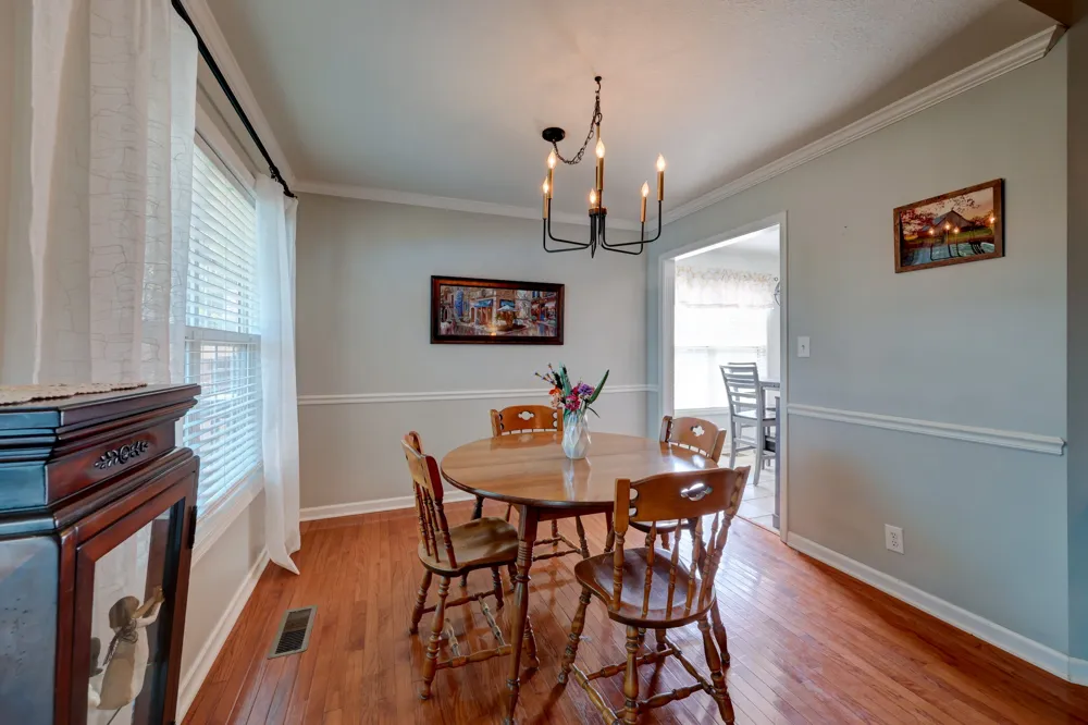 3141 Holly Pt Clarksville, TN 37043