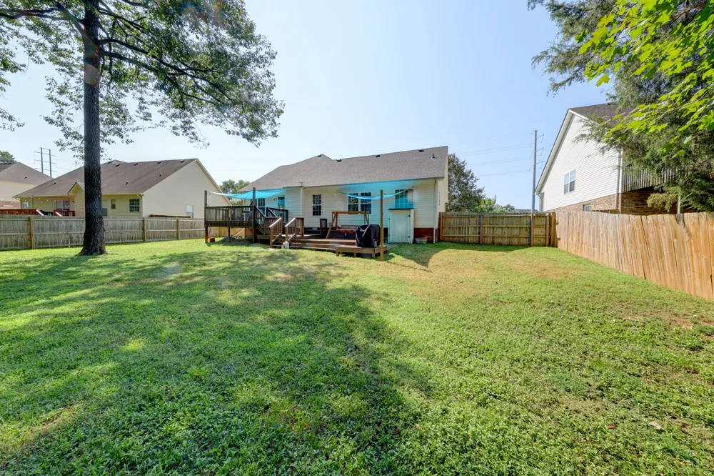 3141 Holly Pt Clarksville, TN 37043