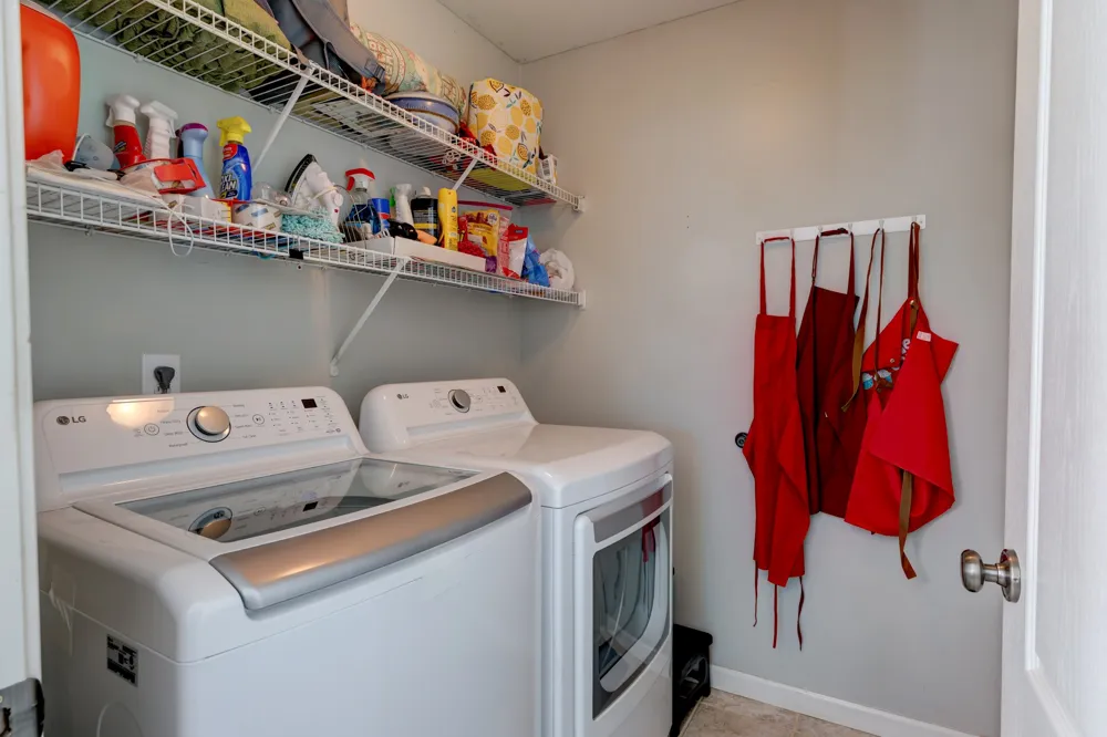 3141 Holly Pt Clarksville, TN 37043