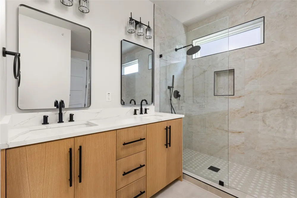 100 W Odell Street #2 Austin, TX 78752