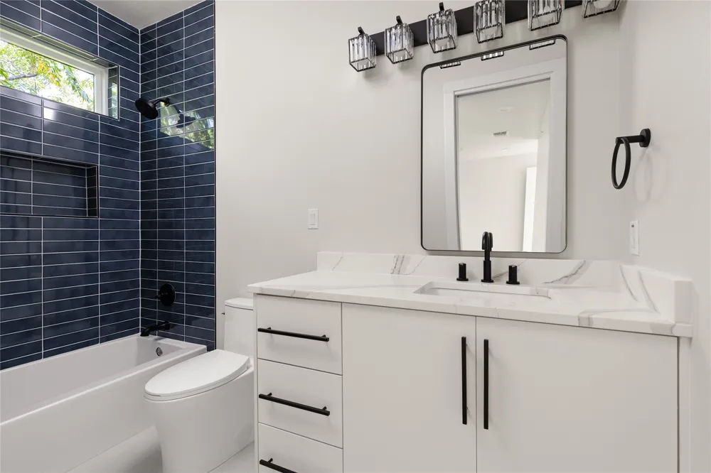 100 W Odell Street #2 Austin, TX 78752
