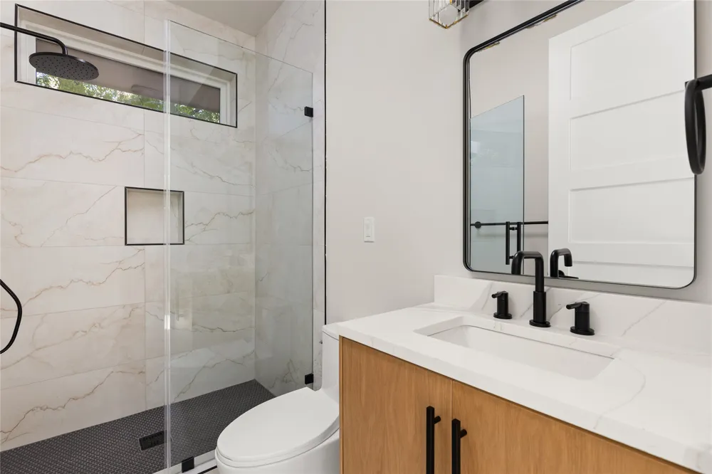 100 W Odell Street #2 Austin, TX 78752
