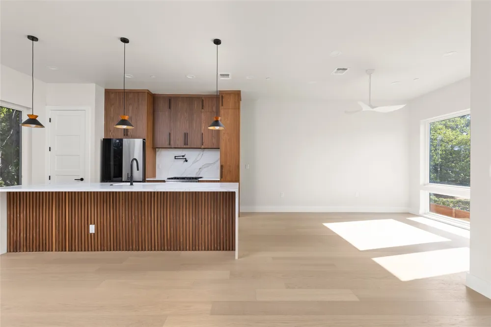 100 W Odell Street #2 Austin, TX 78752