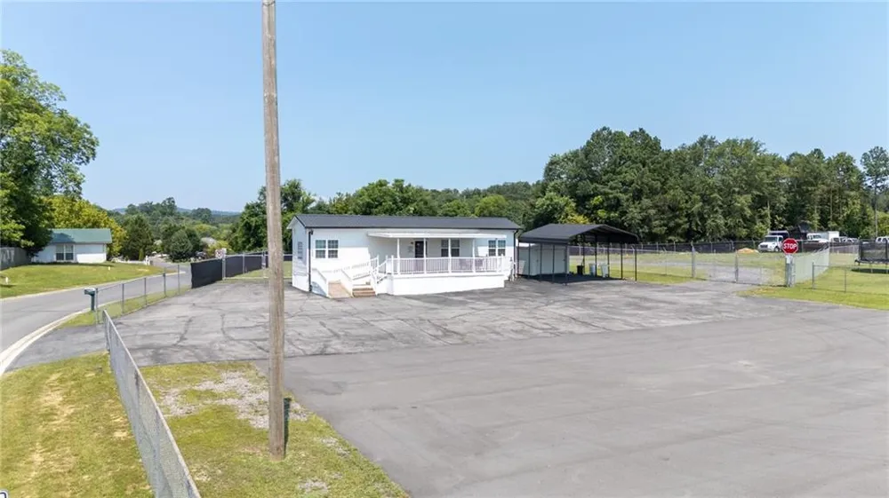 2213 Cleveland Highway Dalton, GA 30721