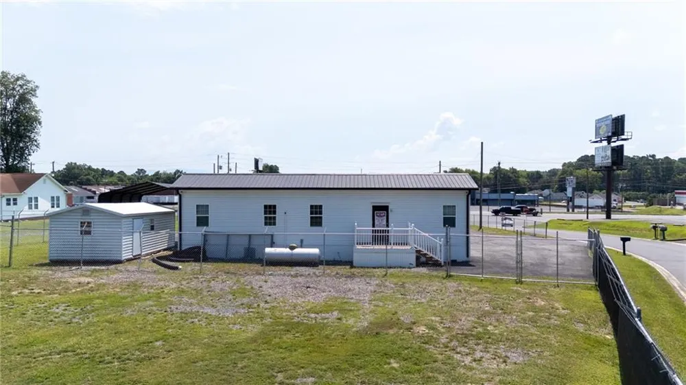 2213 Cleveland Highway Dalton, GA 30721