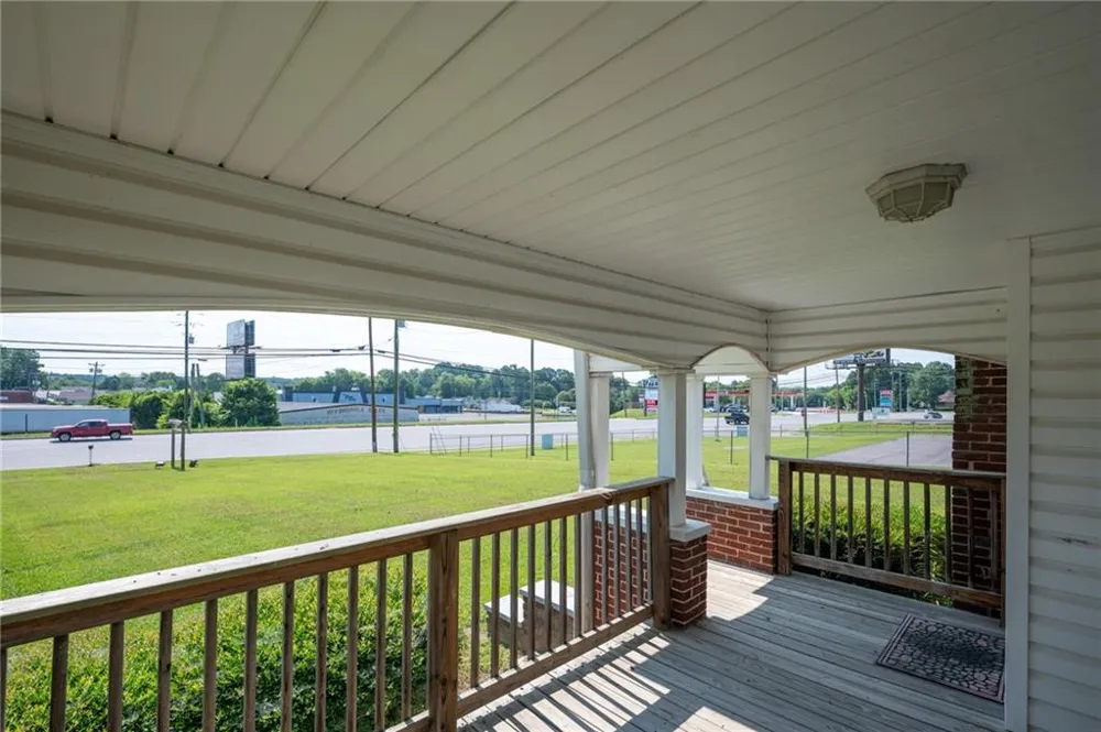 2213 Cleveland Highway Dalton, GA 30721