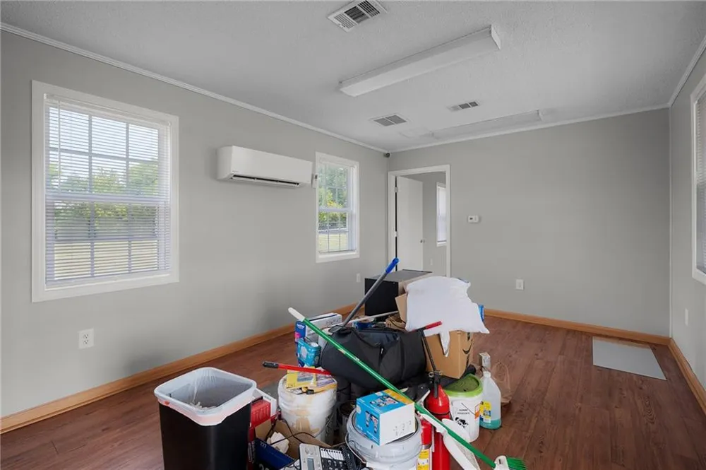2213 Cleveland Highway Dalton, GA 30721