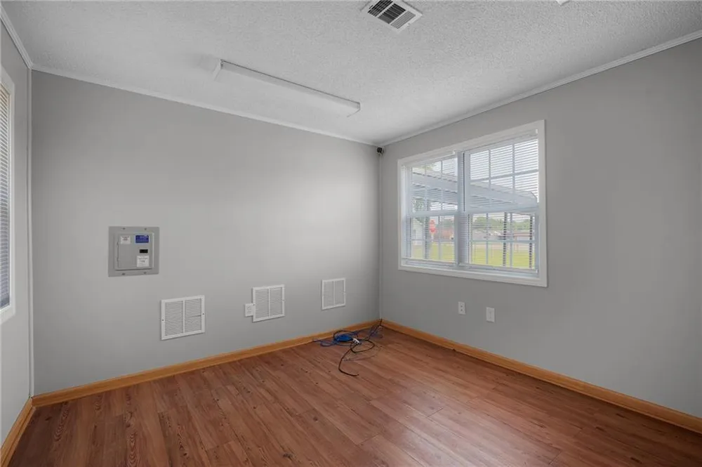 2213 Cleveland Highway Dalton, GA 30721