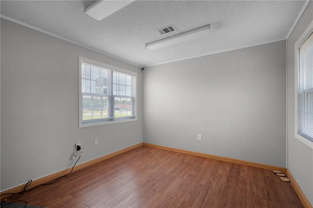 2213 Cleveland Highway Dalton, GA 30721