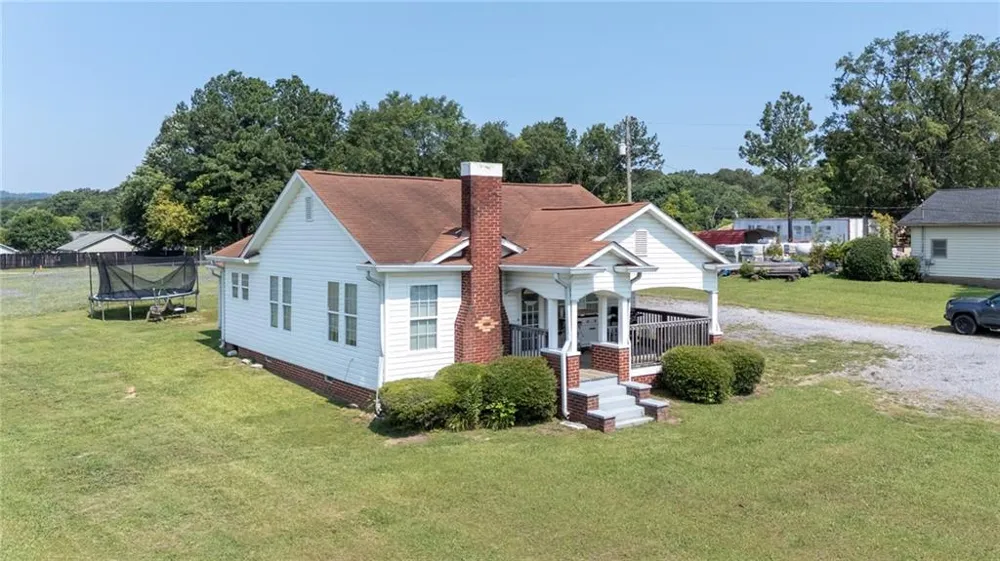 2213 Cleveland Highway Dalton, GA 30721