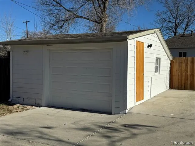 1671 Oswego Street Aurora, CO 80010