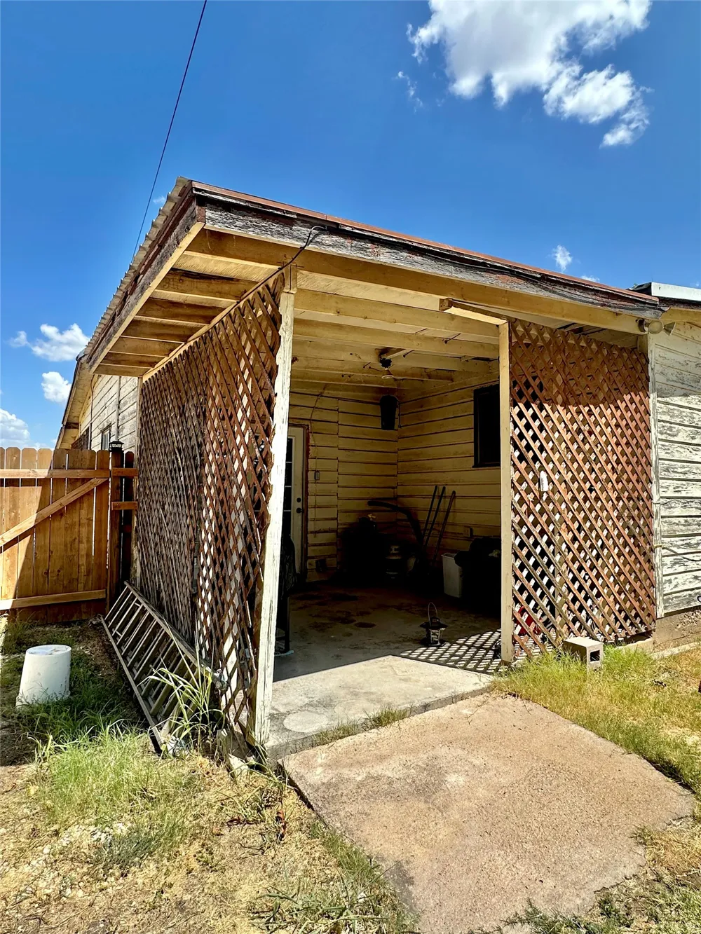 1133 W Parsonage Street Winters, TX 79567