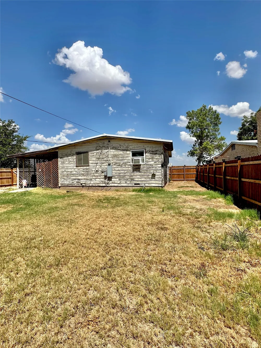 1133 W Parsonage Street Winters, TX 79567