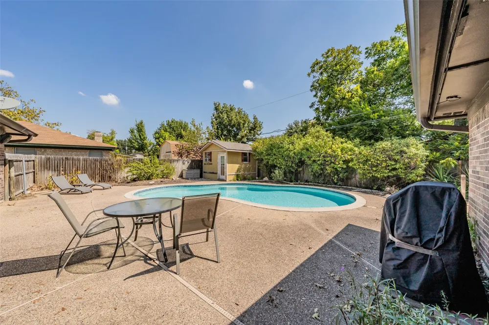 5500 Meadow Oak Street North Richland Hills, TX 76180