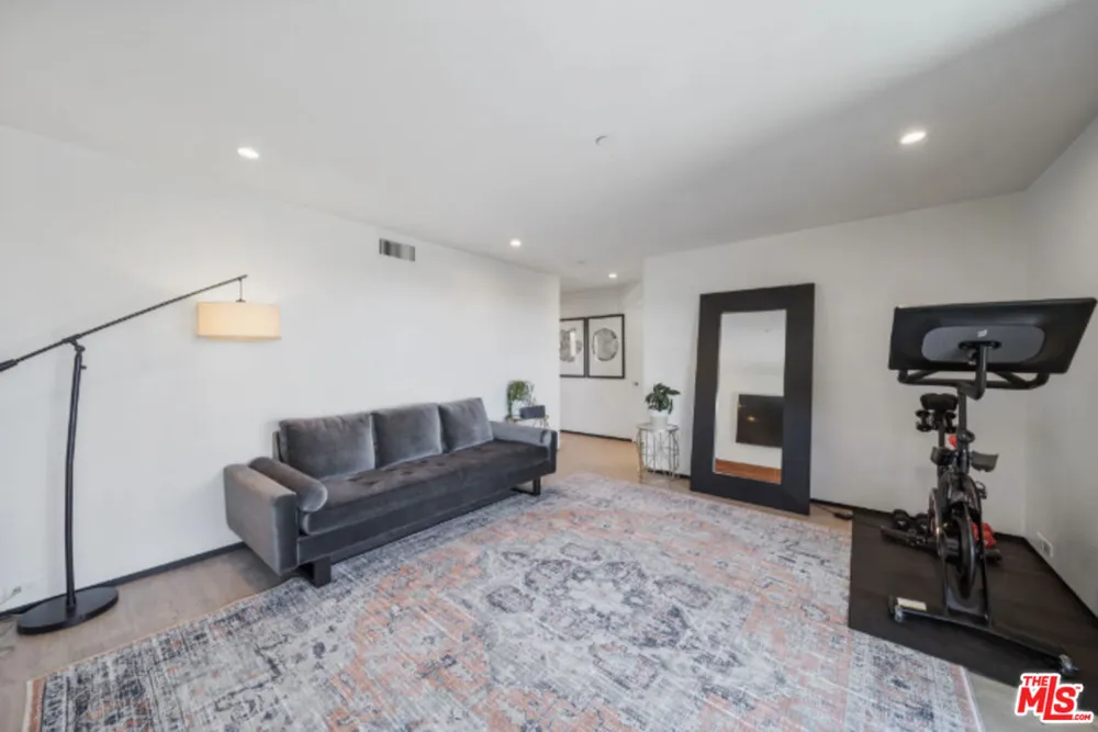 3004 Sequit Dr Malibu, CA 90265