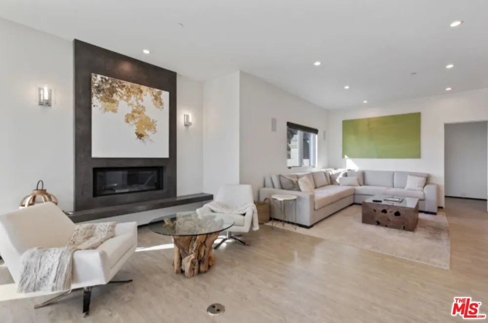 3004 Sequit Dr Malibu, CA 90265