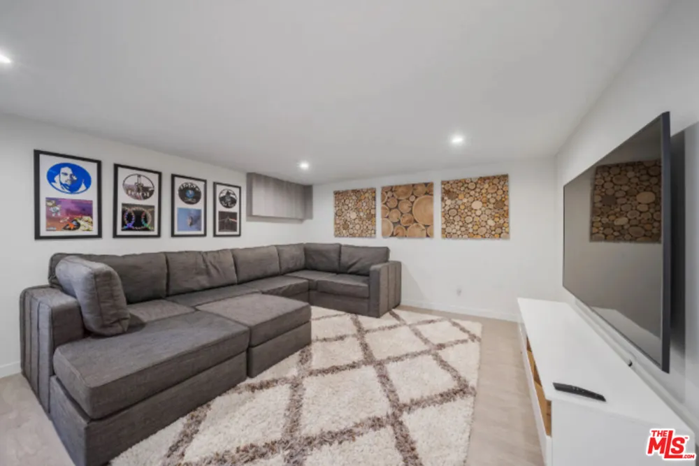 3004 Sequit Dr Malibu, CA 90265