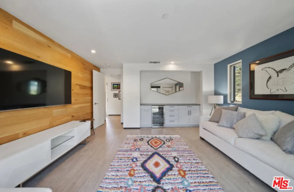3004 Sequit Dr Malibu, CA 90265