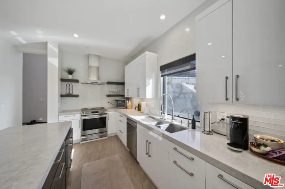 3004 Sequit Dr Malibu, CA 90265