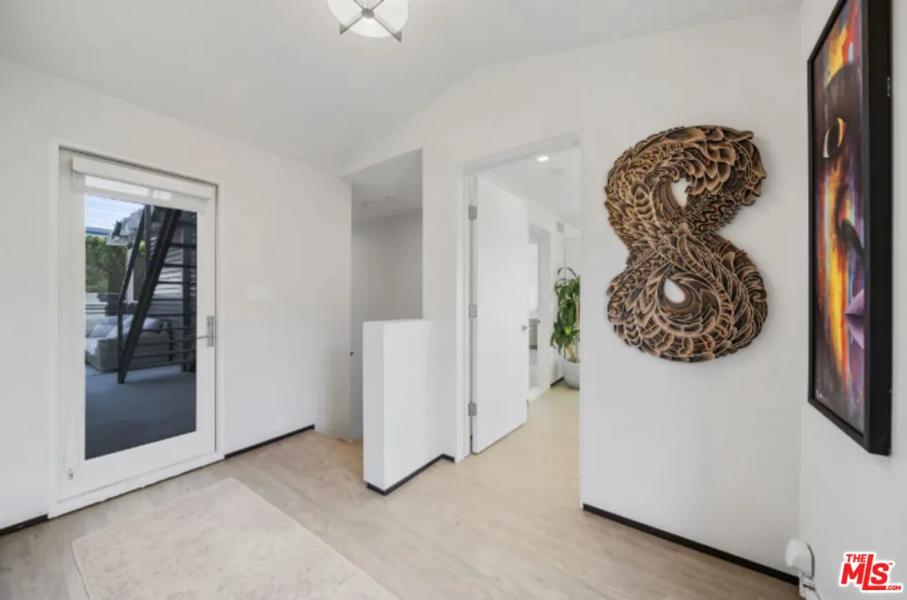 3004 Sequit Dr Malibu, CA 90265