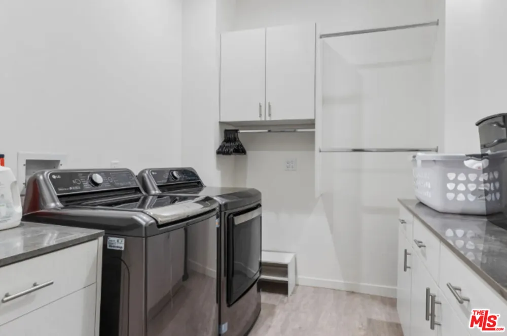 3004 Sequit Dr Malibu, CA 90265