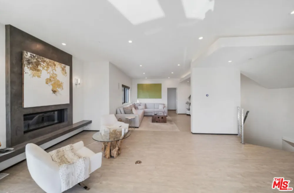 3004 Sequit Dr Malibu, CA 90265