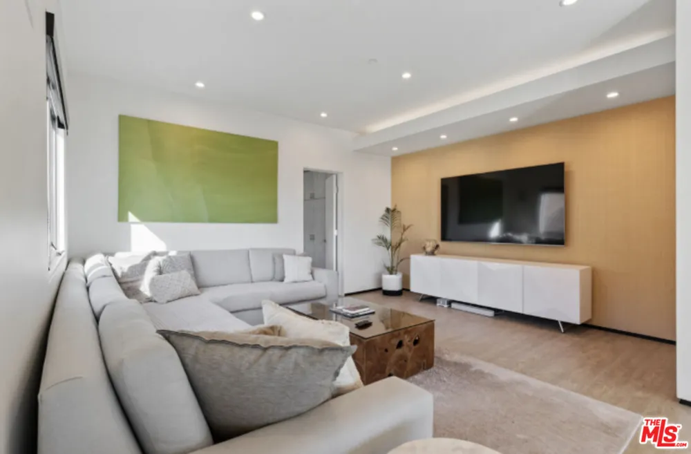 3004 Sequit Dr Malibu, CA 90265