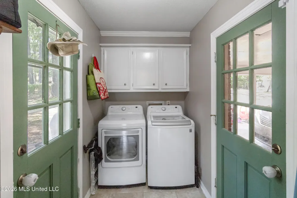 103 Lakeside Drive Brandon, MS 39047