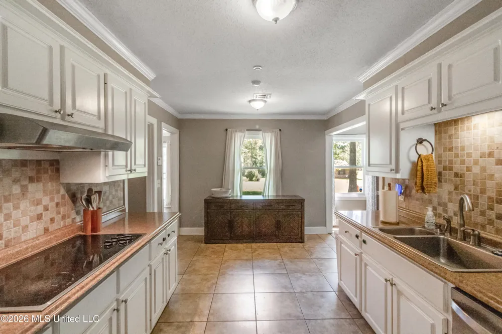 103 Lakeside Drive Brandon, MS 39047