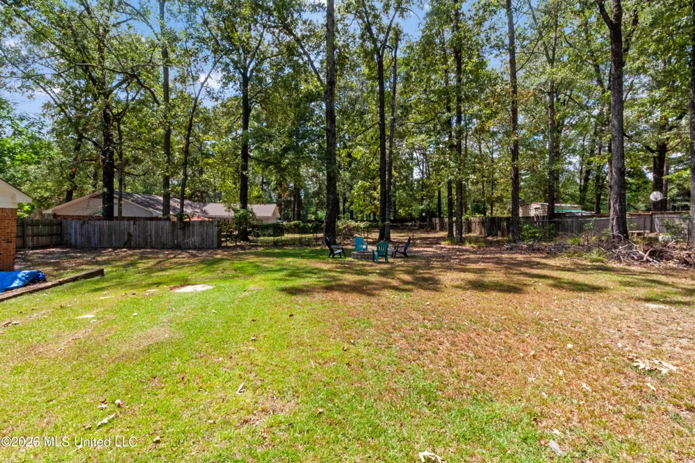 103 Lakeside Drive Brandon, MS 39047
