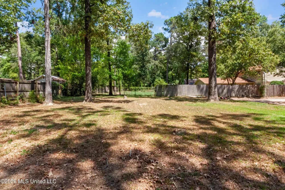 103 Lakeside Drive Brandon, MS 39047