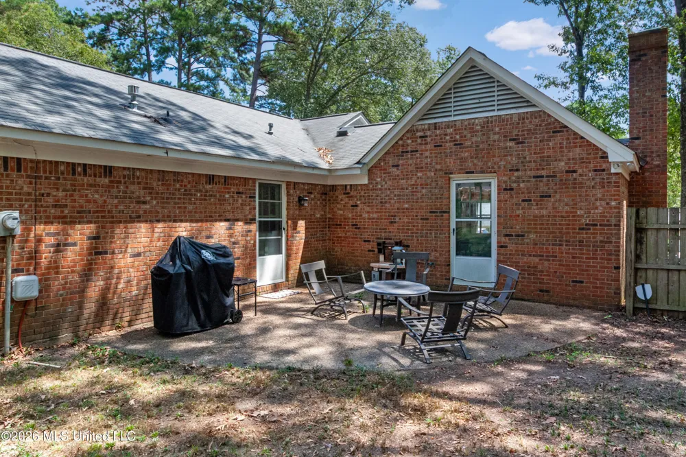 103 Lakeside Drive Brandon, MS 39047