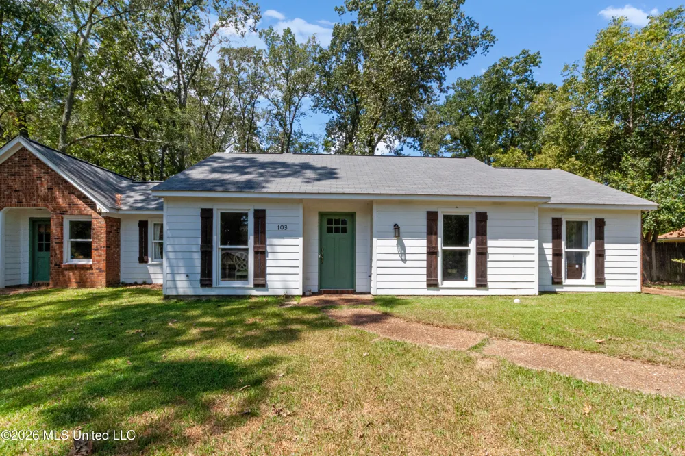 103 Lakeside Drive Brandon, MS 39047