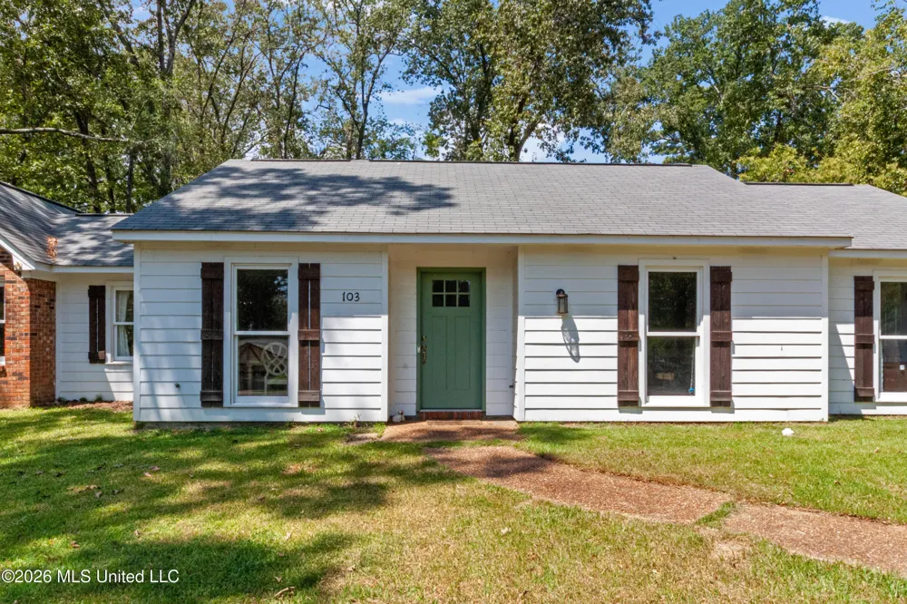 103 Lakeside Drive Brandon, MS 39047