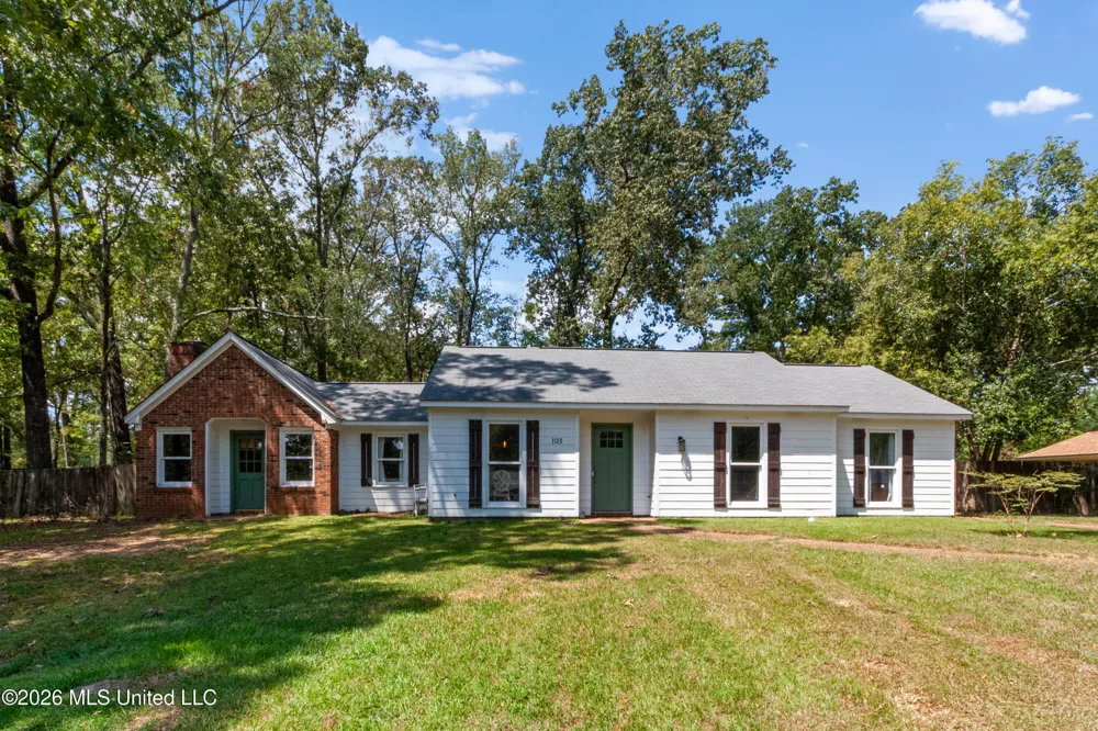 103 Lakeside Drive Brandon, MS 39047