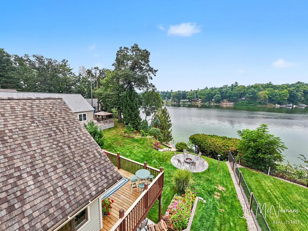 5919 S Croton Hardy Drive Newaygo, MI 49337