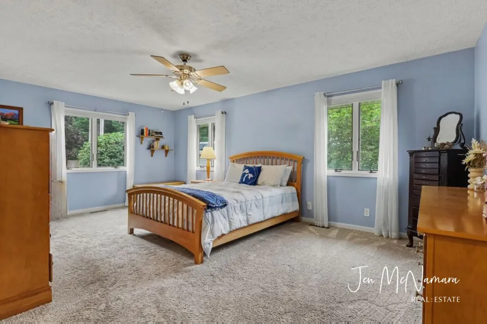 5919 S Croton Hardy Drive Newaygo, MI 49337
