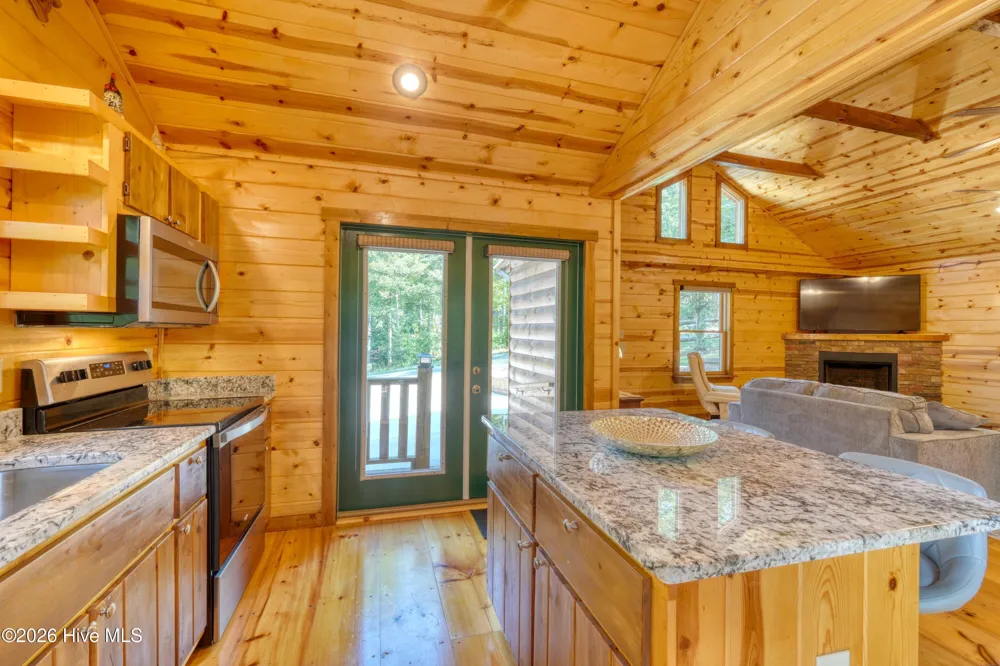 305 Whispering Hills Road Murphy, NC 28906