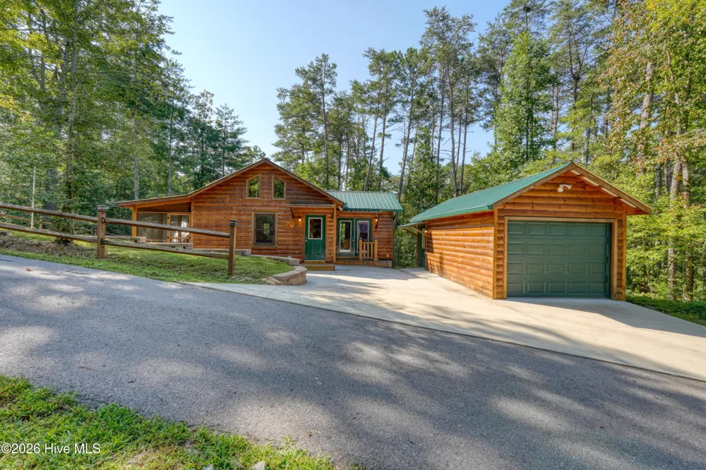 305 Whispering Hills Road Murphy, NC 28906