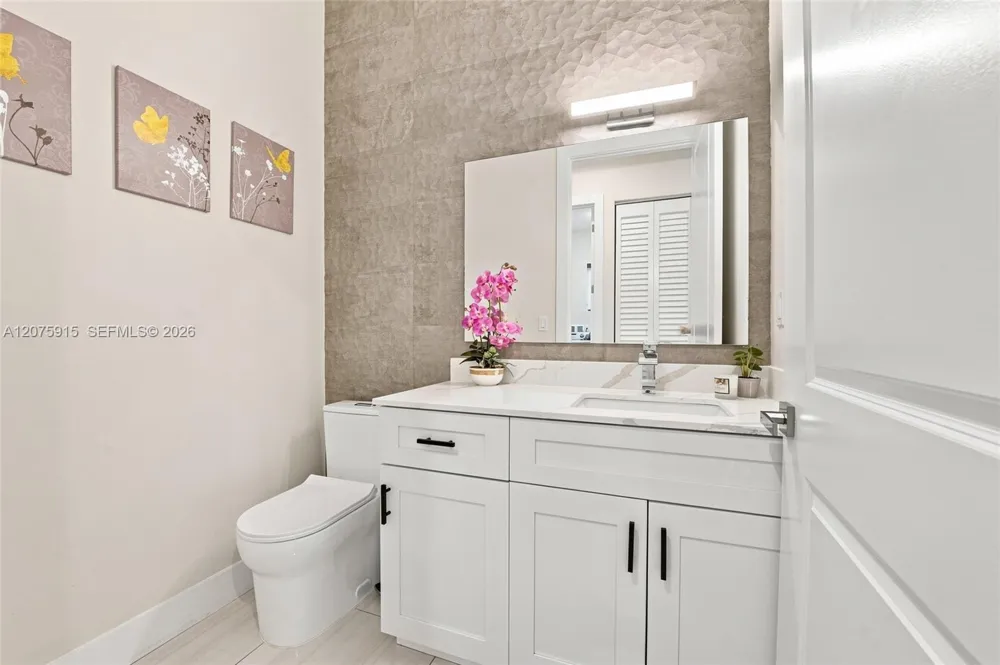 9450 SW 35th St Miami, FL 33165