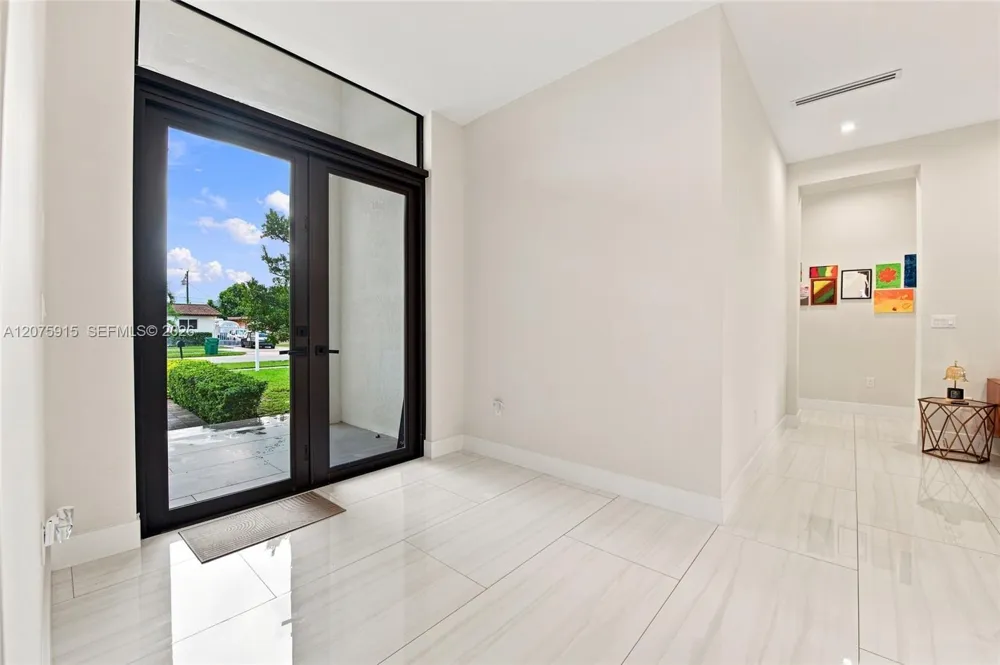 9450 SW 35th St Miami, FL 33165