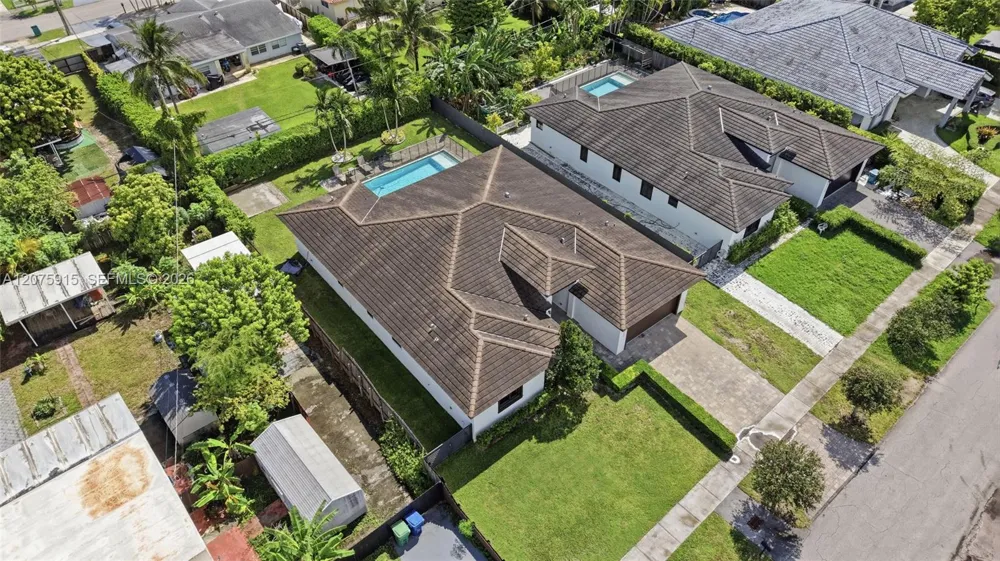 9450 SW 35th St Miami, FL 33165