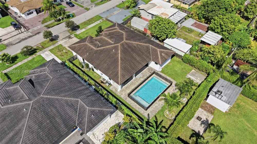 9450 SW 35th St Miami, FL 33165