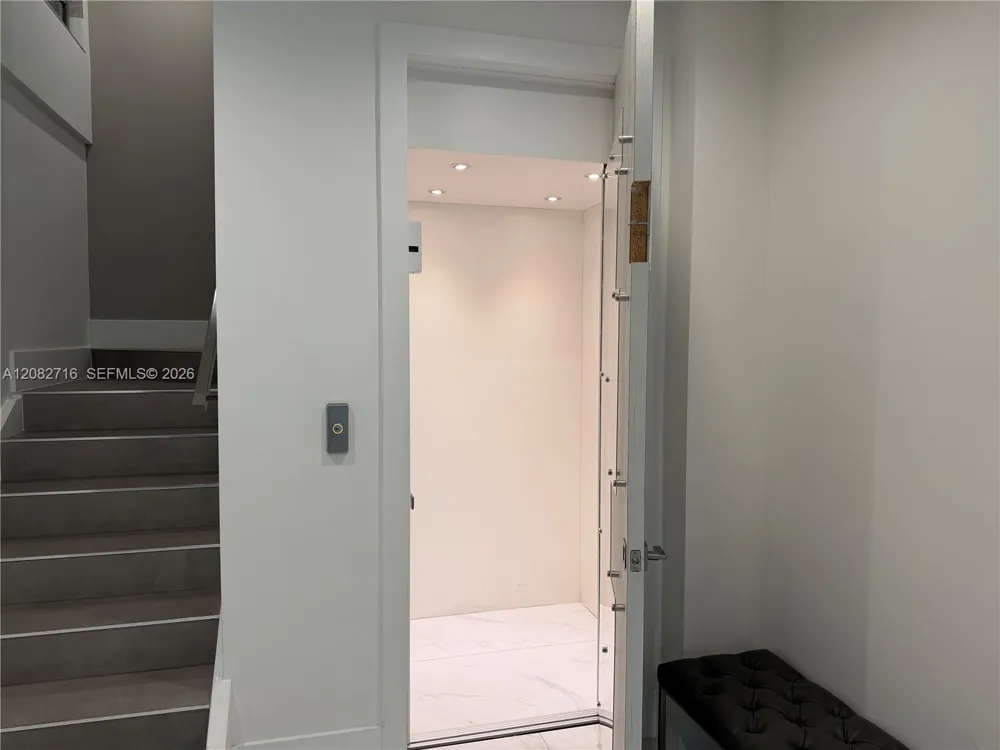 106 NE 16th Ter #106 Fort Lauderdale, FL 33301