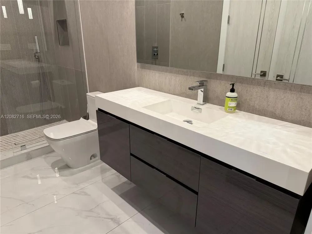 106 NE 16th Ter #106 Fort Lauderdale, FL 33301
