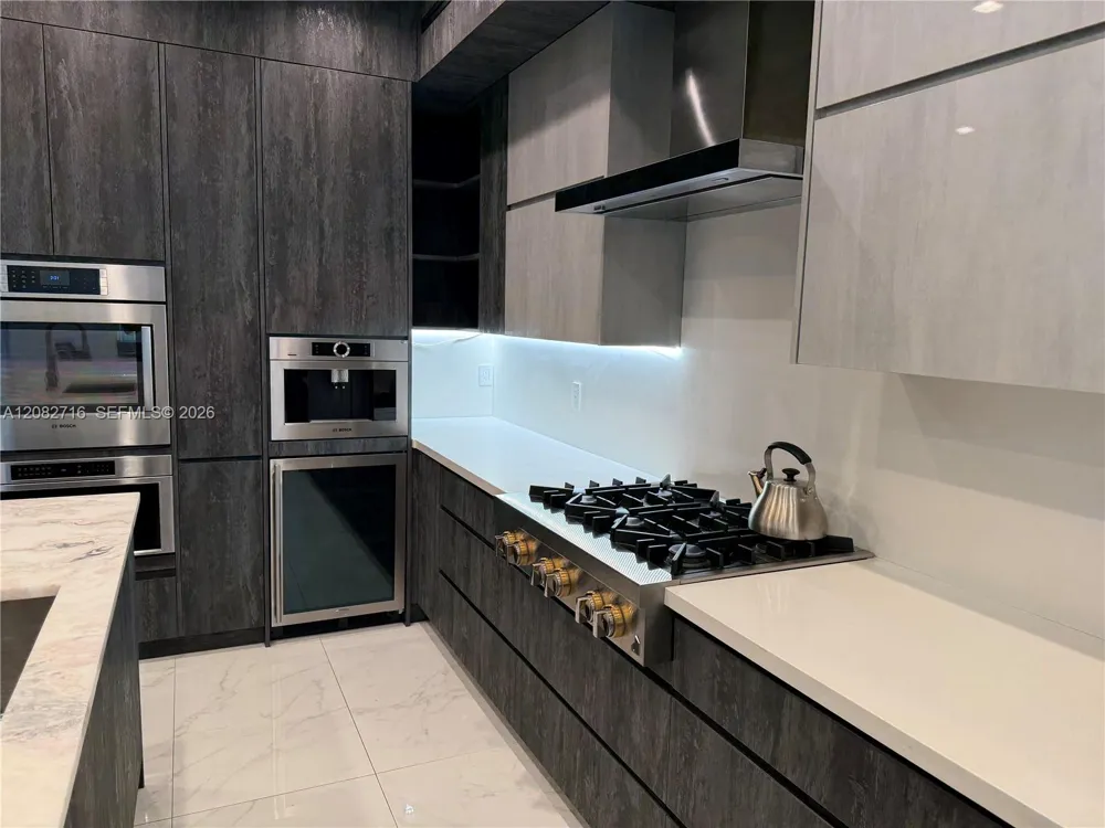 106 NE 16th Ter #106 Fort Lauderdale, FL 33301