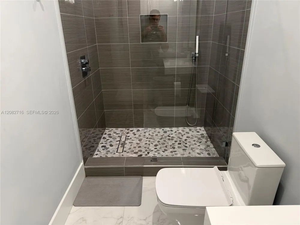 106 NE 16th Ter #106 Fort Lauderdale, FL 33301