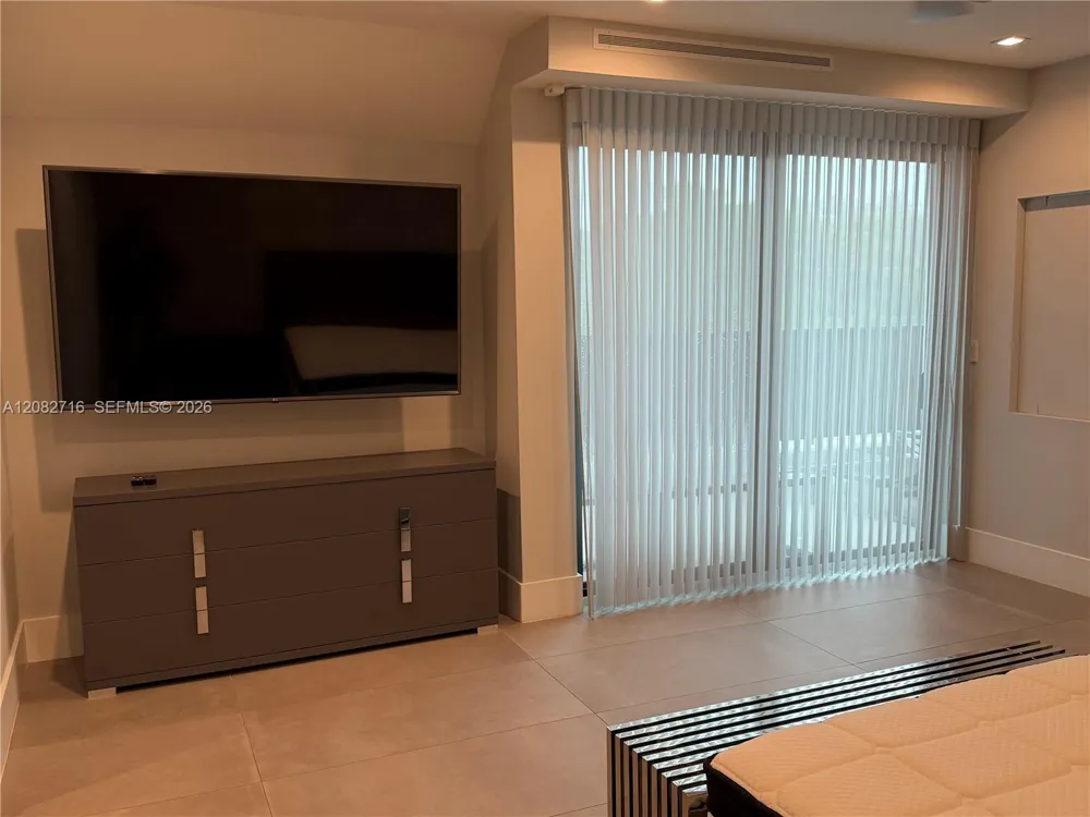 106 NE 16th Ter #106 Fort Lauderdale, FL 33301